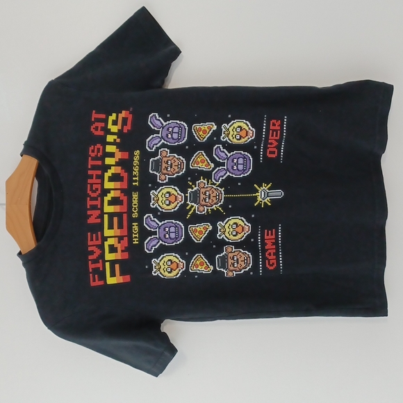 ✨3/$25✨Youth "Five Nights At Freddy's" Game Tee - M (7/8) - Picture 1 of 7